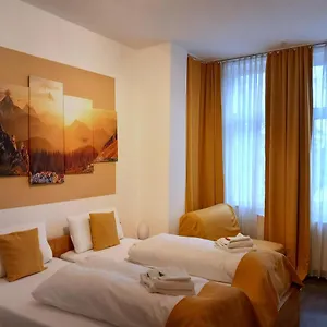 Karolinger ** Düsseldorf